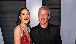 Gadot began studying law and international relations at idc herzliya college. Who Is Gal Gadot S Husband Yaron Versano Purewow