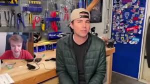 On august 4, 2020, dream promised to reveal his face (with a. Tommyinnit S Reaction On Dream Face Reveal On Mr Beast Rewind Video Dailymotion