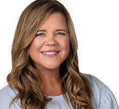 Kathryn Schuster's Instagram, Twitter & Facebook