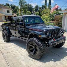 Lifted Black Jeep Gladiator Rubicon Jeep Gladiator Jeep Truck Jeep Gear