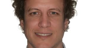 Sanofi nomeia diretor de marketing da CHC Brasil