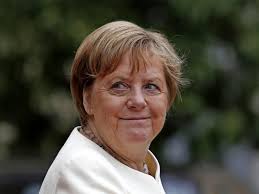 Trained as a physicist, merkel entered politics after the 1989 fall of the berlin wall. Angela Merkel Kampft Mit Kurzatmigkeit