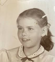 Evangeline Bennett's Instagram, Twitter & Facebook