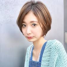 丸顔はショートヘアで小顔見せを狙って隠すことから卒業 hair ヘアスタイリング ショートボブ スポーツヘア