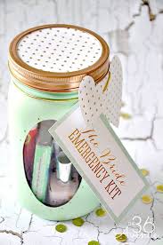 Kit De Survie A Offrir A La Future Mariee Cadeaux Mason Jars Kit De Mariee Bocaux De Cadeaux