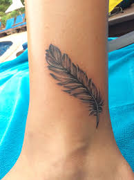 Tatouage Plume Realise Par Mit Patong Tattoo Phuket Thailand Feather Tattoo Feather Tattoos White Feather Tattoos Feather Tattoo Wrist