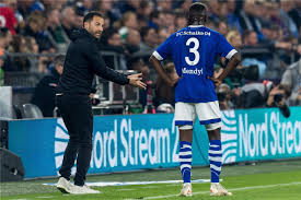 Synchronous classes will be conducted live via google classroom and google meet. Hamza Mendyl Bereitet Schalke Trainer Domenico Tedesco Kopfzerbrechen