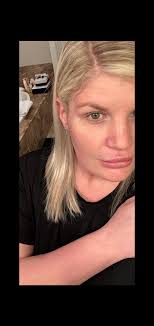 We have never gone that LOW with our prices 😱 Palettes as low as $4.99 😱  Only at glfcosmetics.com . . . . . . . . #makeup #makeupartist  #makeuptutorial #makeup addict #