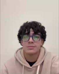 💧 Daniel Marquina, ganador de la semifinal en Sambil Maracaibo, se suma a  la gran final nacional de #SambilEmprende con su emprendimiento  @biogelven., Un hidrogel superabsorbente que retiene la ...