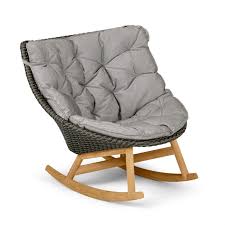Dedon Mbrace Schaukelstuhl Design Gartenmobel In 2020 Schaukelstuhl Gartenmobel Design Schaukel