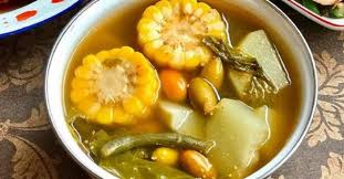 Tumis bumbu halus dan masukkan serai, cabai hijau dan merah hingga harum. 5 Cara Membuat Sayur Asam Segar Lezat Dikreasikan Dengan Iga Hingga Ikan Patin