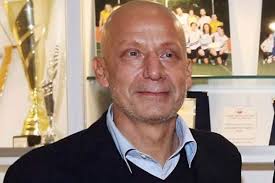 Un article de wikipédia, l'encyclopédie libre. Chi E Gianluca Vialli Ex Calciatore Biografia E Vita Privata