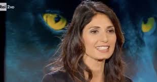 Antonella Elia a Belve, la confessione su Lele Mora: "Cosa mi ha costretta  a fare. Spremuta e gettata come un limone"