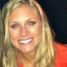 Rachael Williamson (@rachaelLheller)