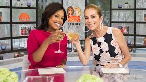 Hoda Kotb's legs and new look-set to compete in the digital age