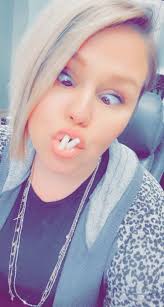 These little GEM stays in my purse 24/7! I'm not sure how I ever lived  without Enrich before now! What it does for me👇 🦋BYE BYE Bloat and  uncomfortable belly 🦋 No