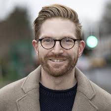 Bartholomew Ward's Instagram, Twitter & Facebook