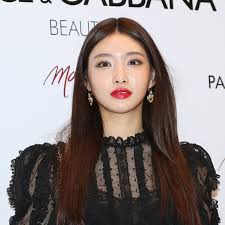 Acording to spotv reports, chungha was tested after being in contact with a confirmed patient and her results came out positive. N2c7kvnjizbdmm