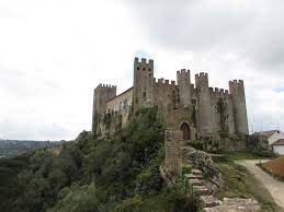 El típico pueblo de óbidos, conocido por sus casitas blancas con los bordes azulados, ventanas floridas la pousada fue ubicada en el castillo medieval de la ciudad de óbidos en 1951. Que Ver En Obidos Descubriendo El Portugal Mas Medieval