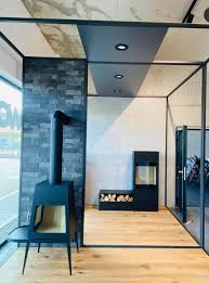 Steinzeugfliesen aus einer tonplatte, die mit drei schichten jet black unter glasur bedeckt und dann mit indianischen totems. Fliesen Wolf Startseite Facebook