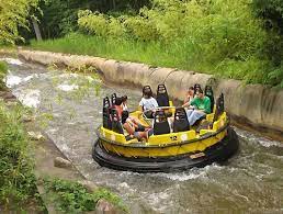 Great Adventure In New Jersey This Was Also In San Jose Ca With A High Platform That You Cou Six Flags Great Adventure Theme Parks Rides Greatest Adventure