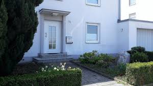 Mit persönlicher hingabe arbeiten unsere gärtner und pflanzenprofis tagtäglich daran, dass ihr garten zu dem erholsamen, grünen ort wird, den sie sich wünschen. Haus Zum Verkauf Theodor Sachs Strasse 72 86199 Augsburg Inningen Mapio Net