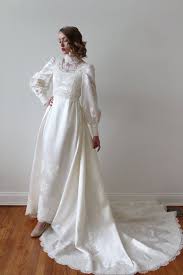 Lace Bishop Sleeve Wedding Dress Vintage 1960s Satin Wedding Dress With Bishop Sleeves And Lace Appliques Gelinlik