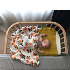 Ans elternbett heranschieben und fixieren; Babybay On Instagram Repost Breadandonions Babybay Beistellbett Baby Schlafen Cosleeping Cosleep Space Baby Bedding Baby Co Sleeper Small Space Baby