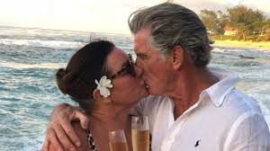 In 2016, keely made her directorial debut with poisoning paradise. Keely Shaye Smith Promiflash De