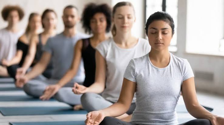 Meditation vs Yoga: Exploring Differences, Benefits, & Harmony