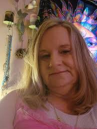 Joan Dehaven's Instagram, Twitter & Facebook