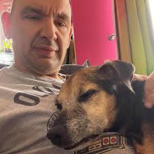 I have issues with eating. But when I do eat Jumble thinks he can share.  Love this little fella