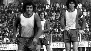 Aici, lucrurile sunt foarte simple. Cu Cornel Dinu Despre Jiul Corvinul È™i Legendele Acestor Cluburi Servuspress