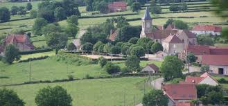 Dans la loire (42) : Restaurant Ferme Auberge Des Collines A Amanze