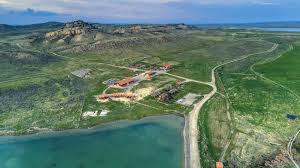 See more ideas about kardashian home, kim kardashian home, kim house. Kim Kardashian And Kanye West Reportedly Buy A 14 Million Wyoming Ranch Architectural Digest