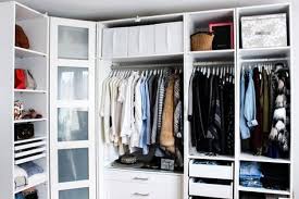 Mein Ankleidezimmer Tipps Fur Den Pax Kleiderschrank Zeigdeinenpax Gewinnspiel Ankleidezimmer Ikea Kleiderschrank Ankleide Zimmer