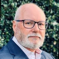 Sophia Dow's Instagram, Twitter & Facebook