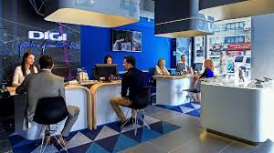 Pai angajatii de la rcs&rds sunt paraleli pentru ca ii angajeaza pe cei care accepta salariul cel mai mic si mizeriile cele mai multe din partea sefilor. Dinamica AngajÄƒrilor La Rcs Rds Compania Si A Extins In 2016 Departamentul De RelaÅ£ii Cu ClienÅ£ii In Detrimentul Marketingului