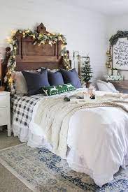 Whether you choose to go bold or outfit your interior with a minimalist fixture, there's a lighting design for you. 24 Best Christmas Bedroom Decor Ideas 2019 Holiday Bedroom Decorations