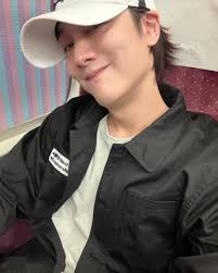 Kim京燁- 父親節最好的禮物就是，這小子說他今天「自己走」不用「爸爸抱」！！感動….😂😂