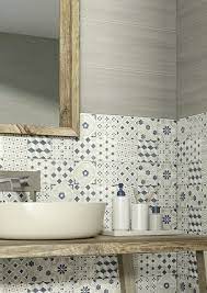 Come Rinnovare Il Bagno Spendendo Poco My Touch Design Bathroom Wall Tile Small Bathroom Decor Bathroom Inspiration