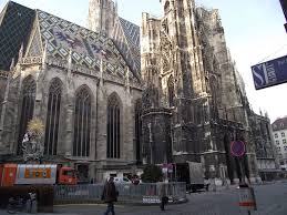 Pe 2 octombrie 2020 în cadrul institutului de medicină urgentă din chişinău a fost săvârşită sfinţirea locului şi punerea pietrei de fundament a viitorului edificiu al unităţii de primire urgentă de către slujitorii catedralei sf.teodora de. Intoarcerea Spre Casa Viena Ionut Racaru