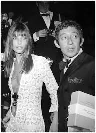 Gainsbourg and kate (right) as charlotte learns to crawl.from jane birkin's film, mes images privées de serge, included in a limited edition of birkin/gainsbourg: Photo Keystone Agency Tapis Rouge Jane E Serge 1969 Jane Birkin Jane Birkin Style French Girl