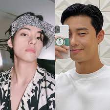 Park seo joon flashes his contagious smile in a new selfie and wooga squad member park hyung sik is all hearts. Throwback When Bts Member V Had A Virtual Reunion With Wooga Squad S Park Seo Joon Pinkvilla