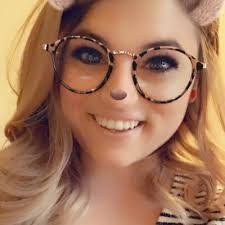 Kaci Henry's Instagram, Twitter & Facebook