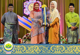 Hrh raja jaafar, the raja muda hrh raja nazhatul shima, the raja puan besar. Majlis Agama Dan Istiadat Melayu Perlis Raja Puan Muda Perlis Rasmi Tadarus Al Quran Sekolah Sekolah Kementerian Pendidikan
