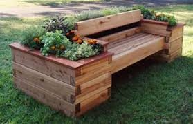 16 Idees Creatives De Salons De Jardin En Palettes Palette Jardin Salon De Jardin Palettes Jardiniere Palette