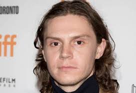 Evan Peters Cast As Jeffrey Dahmer In Netflix S Monster Tvline
