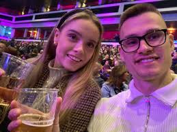 Anna Stevenson (@_annastevenson)