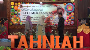 Click to view in fullscreen. Part 1 Hari Anugerah Kecemerlangan 2016 Youtube